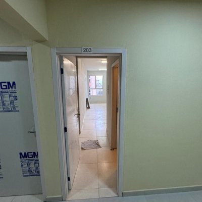 Sala com 25m², no bairro Centro em Florianópolis