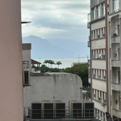 Sala com 25m², no bairro Centro em Florianópolis