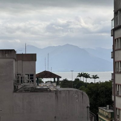 Sala com 25m², no bairro Centro em Florianópolis