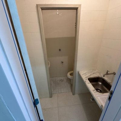 Sala com 25m², no bairro Centro em Florianópolis