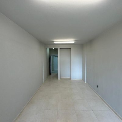 Sala com 25m², no bairro Centro em Florianópolis