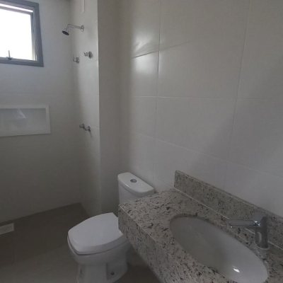 Apartamentos com 76m², 3 quartos, 1 suíte, 1 garagem, no bairro Carvoeira em Florianópolis