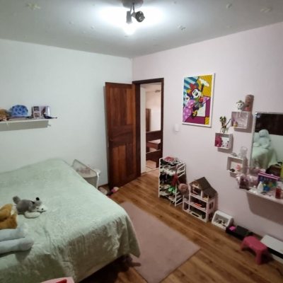 Casa Residencial com 274m², 5 quartos, 3 suítes, 4 garagens, no bairro Itaguaçu em Florianópolis