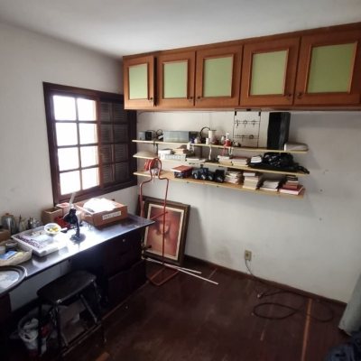 Casa Residencial com 274m², 5 quartos, 3 suítes, 4 garagens, no bairro Itaguaçu em Florianópolis