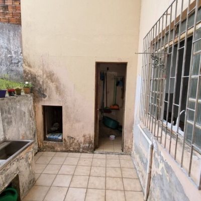 Casa Residencial com 274m², 5 quartos, 3 suítes, 4 garagens, no bairro Itaguaçu em Florianópolis