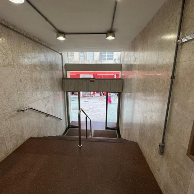 Sala com 33m², no bairro Centro em Florianópolis