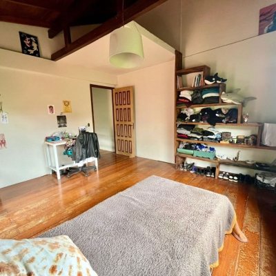 Casa Residencial com 220m², 6 quartos, 1 suíte, 3 garagens, no bairro Rio Tavares em Florianópolis