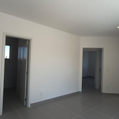 Cobertura com 117m², 2 quartos (sendo 1 suíte), 2 garagens, no bairro Capoeiras em Florianópolis