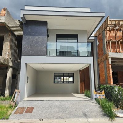 Casa em Condomínio com 179m², 3 quartos, 1 suíte, 2 garagens, no bairro Beira Rio em Biguaçu