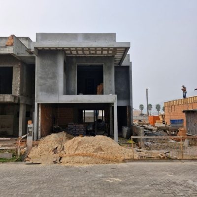 Casa em Condomínio com 179m², 3 quartos, 1 suíte, 2 garagens, no bairro Beira Rio em Biguaçu