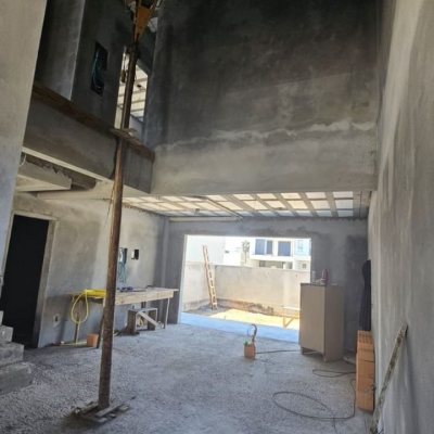 Casa em Condomínio com 179m², 3 quartos, 1 suíte, 2 garagens, no bairro Beira Rio em Biguaçu