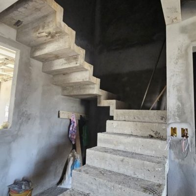 Casa em Condomínio com 179m², 3 quartos, 1 suíte, 2 garagens, no bairro Beira Rio em Biguaçu