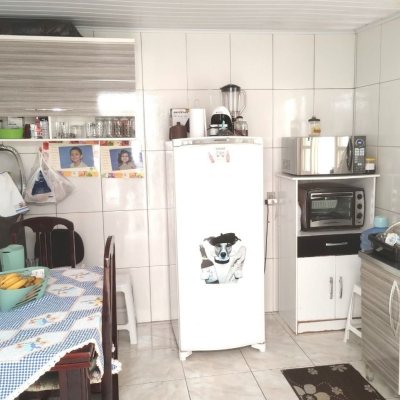 Casa Residencial com 120m², 3 quartos, 1 suíte, 4 garagens, no bairro São Sebastião em Palhoça