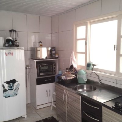 Casa Residencial com 120m², 3 quartos, 1 suíte, 4 garagens, no bairro São Sebastião em Palhoça