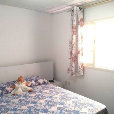 Casa Residencial com 120m², 3 quartos, 1 suíte, 4 garagens, no bairro São Sebastião em Palhoça