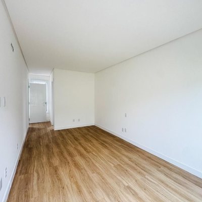 Casa Residencial com 123m², 3 quartos (sendo 1 suíte), 1 garagem, no bairro Campeche em Florianópolis