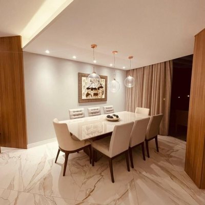 Cobertura com 318m², 4 quartos, 4 suítes, 3 garagens, no bairro Cachoeira do Bom Jesus em Florianópolis