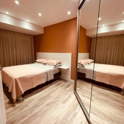 Cobertura com 318m², 4 quartos, 4 suítes, 3 garagens, no bairro Cachoeira do Bom Jesus em Florianópolis