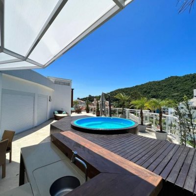 Cobertura com 318m², 4 quartos, 4 suítes, 3 garagens, no bairro Cachoeira do Bom Jesus em Florianópolis