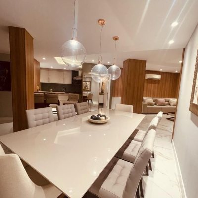 Cobertura com 318m², 4 quartos, 4 suítes, 3 garagens, no bairro Cachoeira do Bom Jesus em Florianópolis