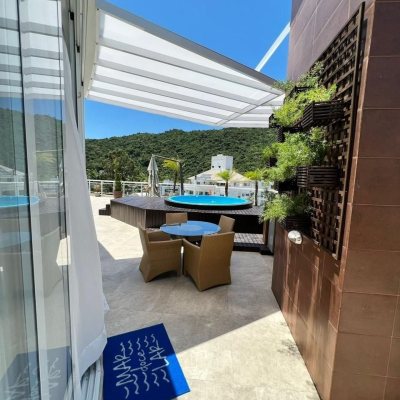Cobertura com 318m², 4 quartos, 4 suítes, 3 garagens, no bairro Cachoeira do Bom Jesus em Florianópolis