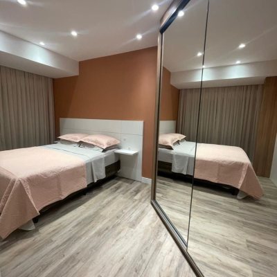 Cobertura com 318m², 4 quartos, 4 suítes, 3 garagens, no bairro Cachoeira do Bom Jesus em Florianópolis