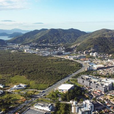 Apartamentos com 44m², 1 quarto, 1 garagem, no bairro Saco Grande em Florianópolis