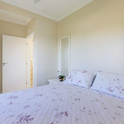 Casa Residencial com 176m², 4 quartos, 2 suítes, 4 garagens, no bairro Ingleses do Rio Vermelho em Florianópolis