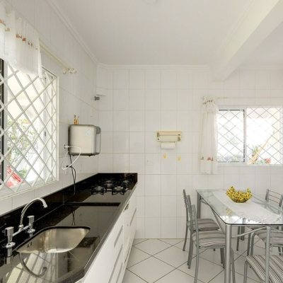 Casa Residencial com 176m², 4 quartos, 2 suítes, 4 garagens, no bairro Ingleses do Rio Vermelho em Florianópolis