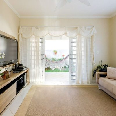 Casa Residencial com 176m², 4 quartos, 2 suítes, 4 garagens, no bairro Ingleses do Rio Vermelho em Florianópolis