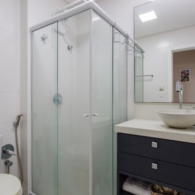 Cobertura com 110m², 2 quartos, 1 suíte, 2 garagens, no bairro Canasvieiras em Florianópolis