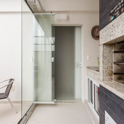 Cobertura com 110m², 2 quartos, 1 suíte, 2 garagens, no bairro Canasvieiras em Florianópolis