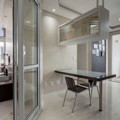 Cobertura com 110m², 2 quartos, 1 suíte, 2 garagens, no bairro Canasvieiras em Florianópolis