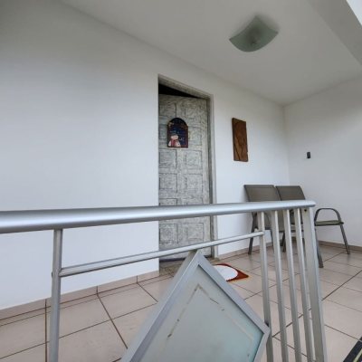 Casa Residencial com 370m², 5 quartos, 2 suítes, 3 garagens, no bairro Barreiros em São José