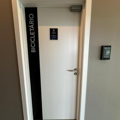 Loft com 37m², 1 quarto (sendo 1 suíte), 1 garagem, no bairro Pantanal em Florianópolis