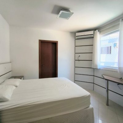 Apartamentos com 114m², 4 quartos, 1 suíte, 2 garagens, no bairro Coqueiros em Florianópolis