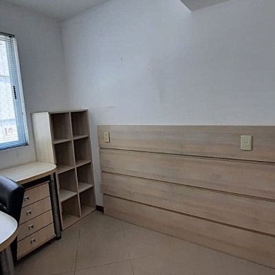 Apartamentos com 114m², 4 quartos, 1 suíte, 2 garagens, no bairro Coqueiros em Florianópolis
