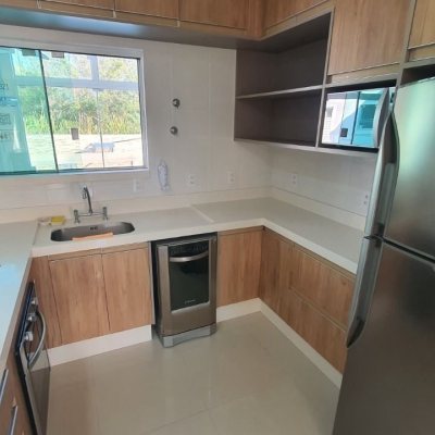 Casa em Condomínio com 224m², 4 quartos, 3 suítes, 2 garagens, no bairro Ponta Das Canas em Florianópolis