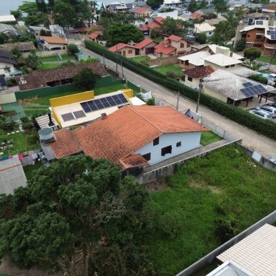 Terrenos Residenciais com 475m², no bairro Sambaqui em Florianópolis