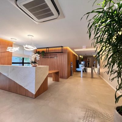 Sala com 163m², 2 garagens, no bairro Centro em Florianópolis