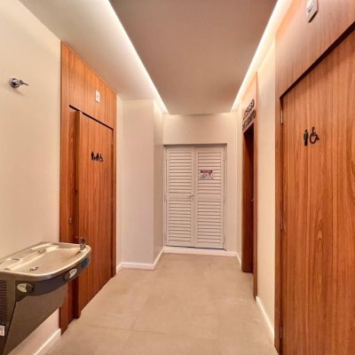 Sala com 163m², 2 garagens, no bairro Centro em Florianópolis