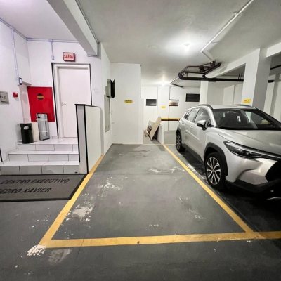 Sala com 163m², 2 garagens, no bairro Centro em Florianópolis