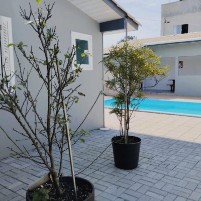 Casa Residencial com 165m², 5 quartos, 2 suítes, 4 garagens, no bairro Campeche em Florianópolis