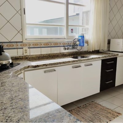 Casa Residencial com 165m², 5 quartos, 2 suítes, 4 garagens, no bairro Campeche em Florianópolis