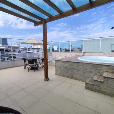 Cobertura com 187m², 3 quartos, 1 suíte, 1 garagem, no bairro Ingleses do Rio Vermelho em Florianópolis