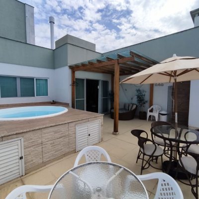 Cobertura com 187m², 3 quartos, 1 suíte, 1 garagem, no bairro Ingleses do Rio Vermelho em Florianópolis