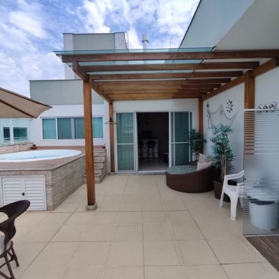 Cobertura com 187m², 3 quartos, 1 suíte, 1 garagem, no bairro Ingleses do Rio Vermelho em Florianópolis