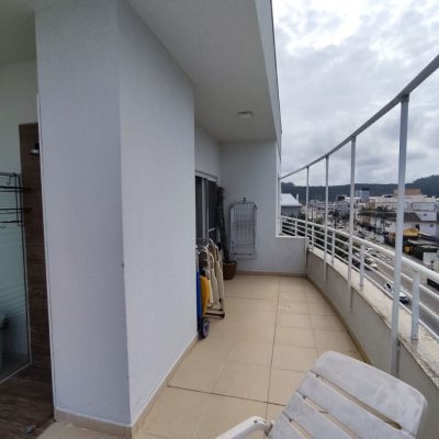 Cobertura com 187m², 3 quartos, 1 suíte, 1 garagem, no bairro Ingleses do Rio Vermelho em Florianópolis