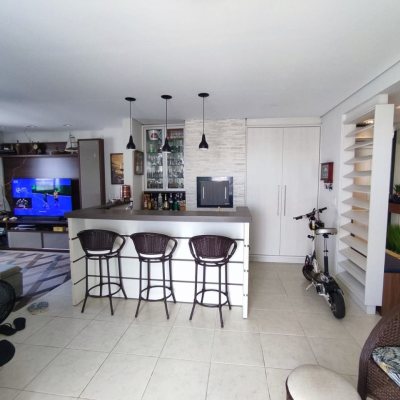 Cobertura com 187m², 3 quartos, 1 suíte, 1 garagem, no bairro Ingleses do Rio Vermelho em Florianópolis