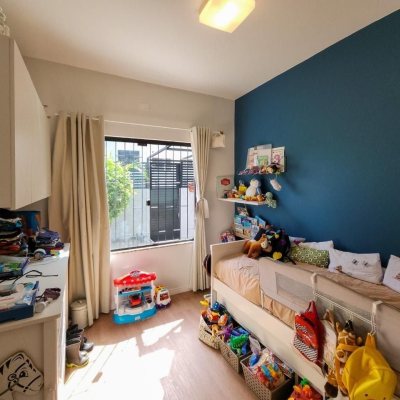 Casa Residencial com 95m², 3 quartos, 1 suíte, 2 garagens, no bairro Saco Dos Limões em Florianópolis